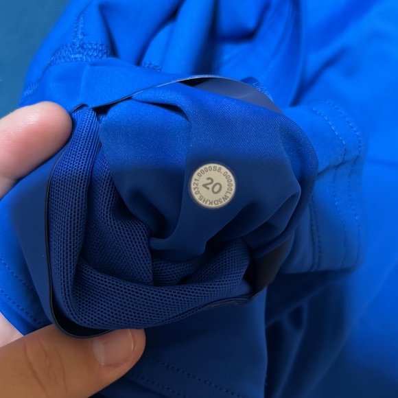 Lululemon NWT - Picture 3 of 3